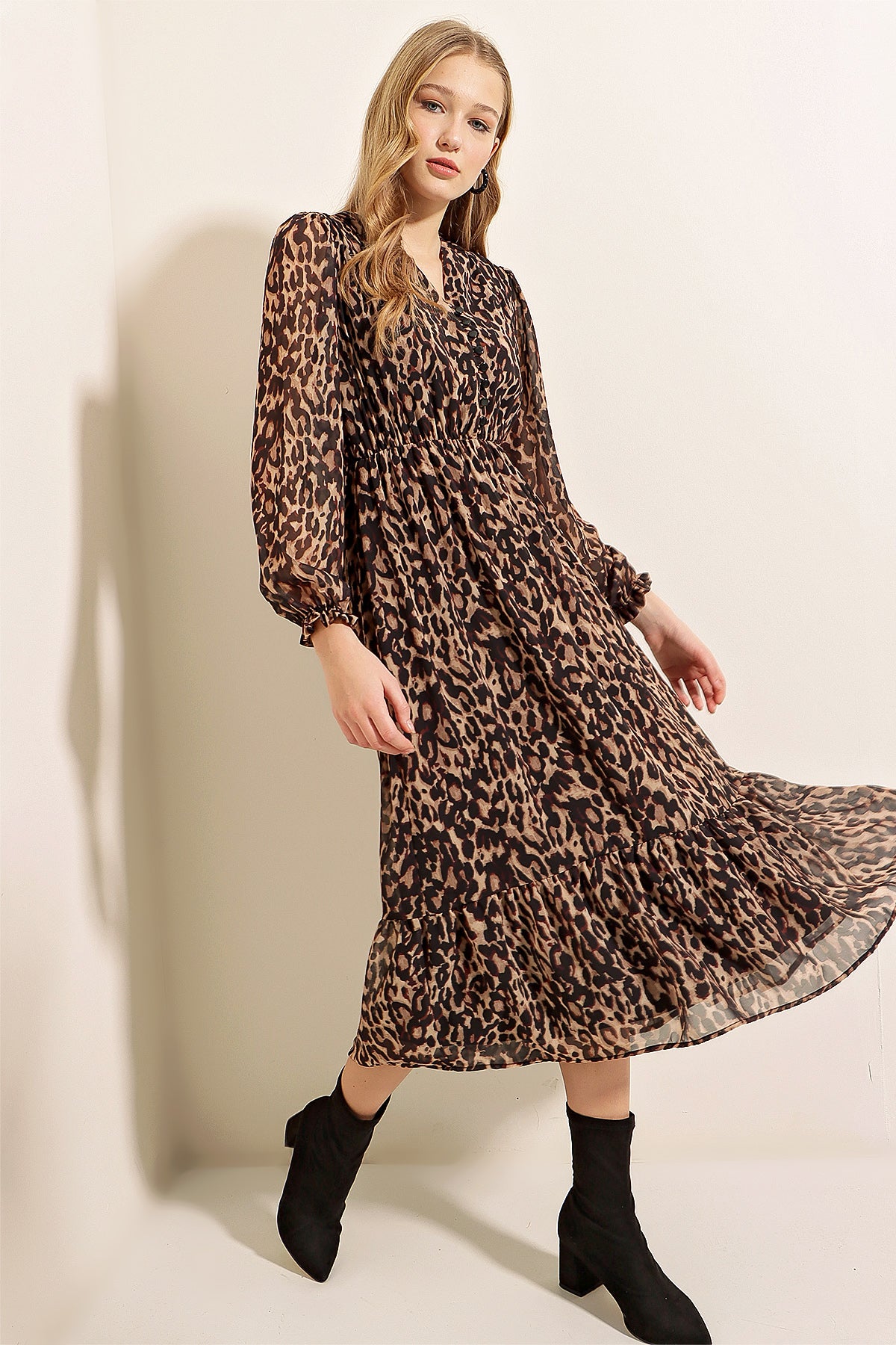 Dress -Leopard pattern