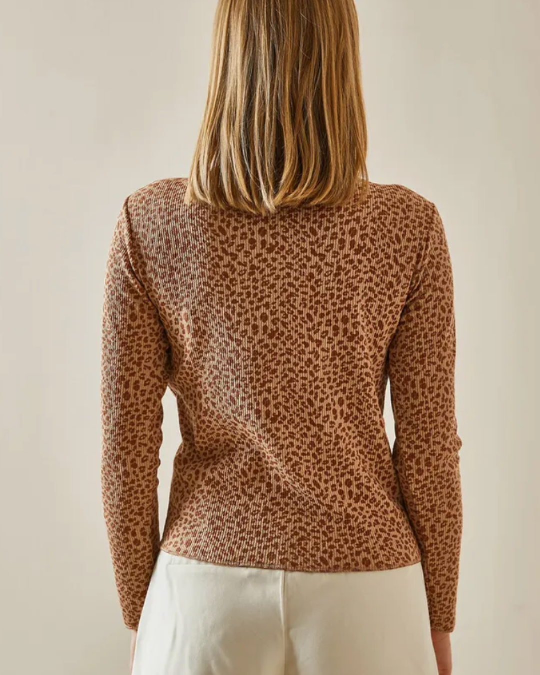 Half-turtleneck blouse / Long sleeves